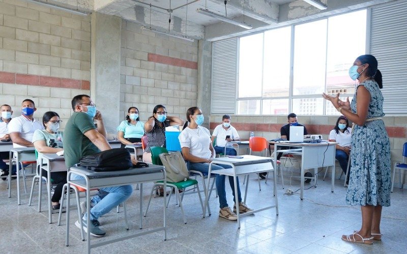 89BD5005-12B0-40A2-9056-56EB35C03893