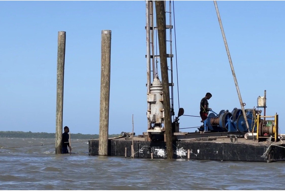 B8262218-3E7F-4DE2-B3A1-318DAB3D5D5A