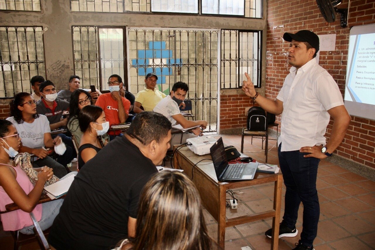 Alcalde Rumenigge Monsalve anunció que en 45 días entregará sede de la ESAP en Malambo