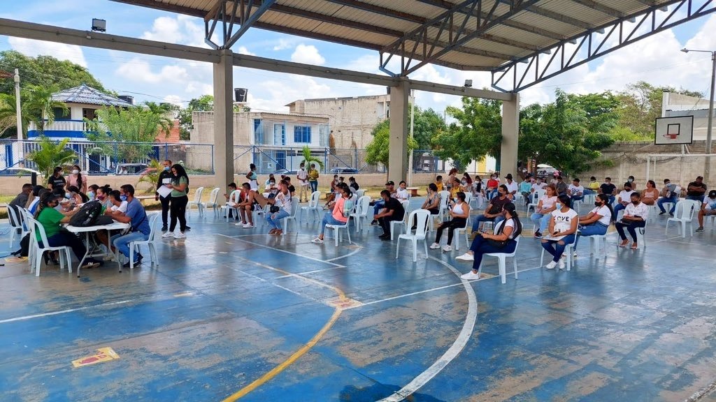 2B56CB6E-3D64-4DC8-A57D-828D6FBB84BA